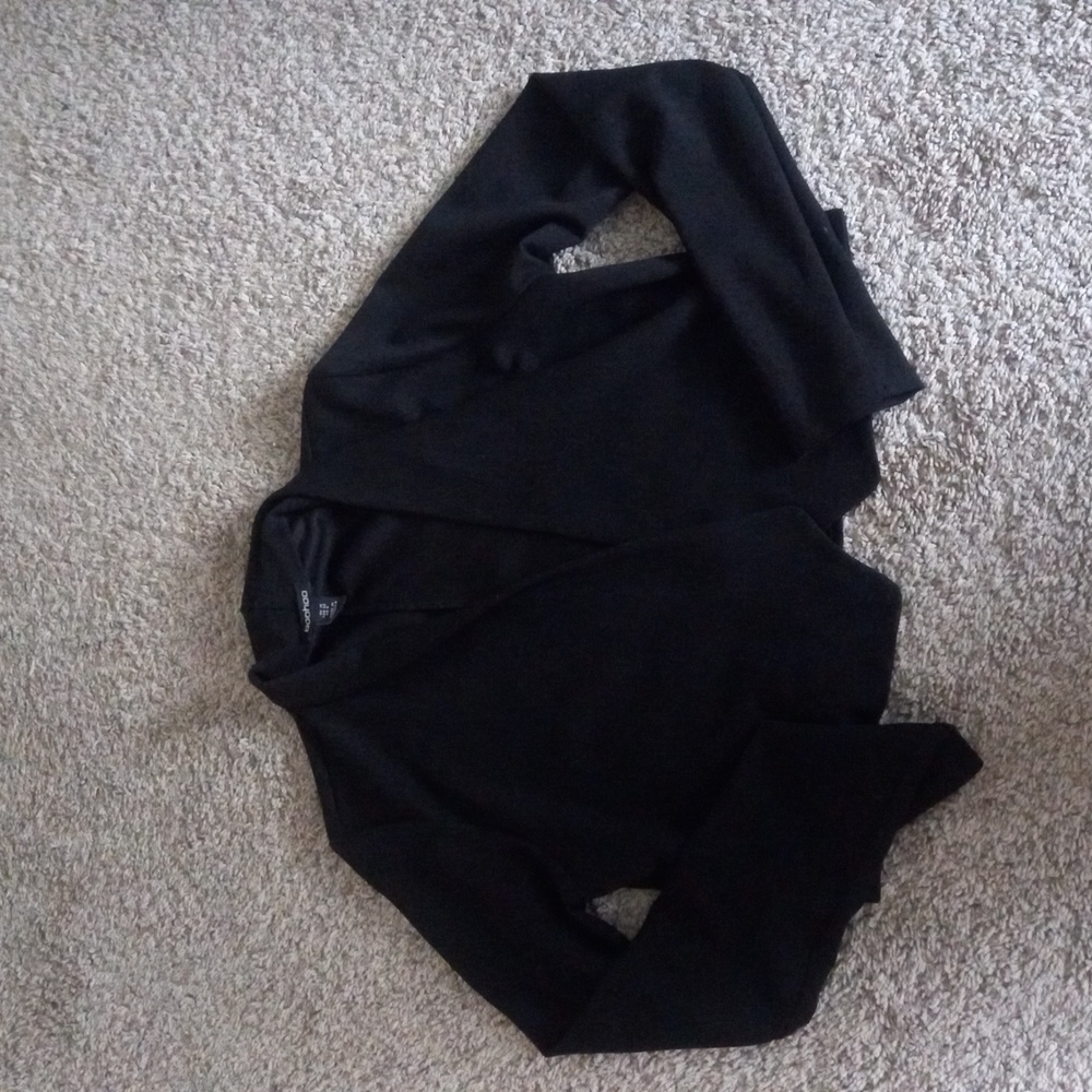 NWOT Boohoo Black Women's Shrug